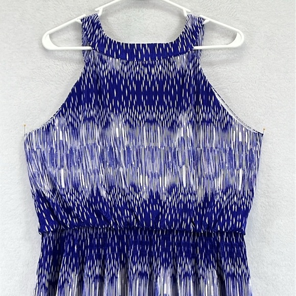 Chico’s Women’s IKAT Pleated Maxi Dress Size 2 (US 12) Blue & White Like New - Picture 6 of 11